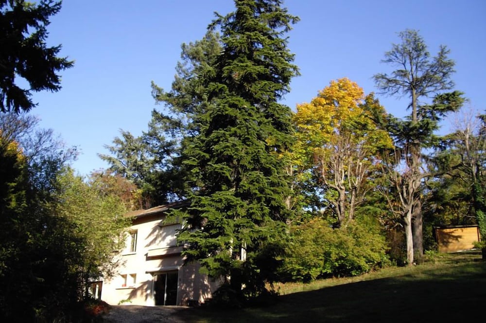 Villa Castel Chambres dHotes 33/45