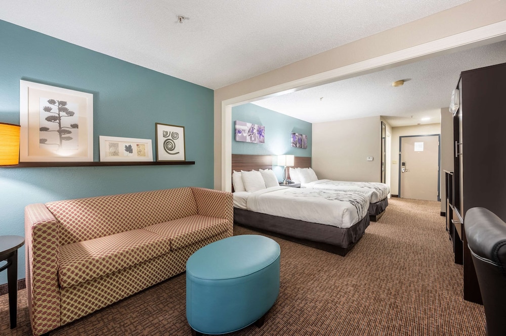 جناح بسريرين مزدوجين مع أريكة، Sleep Inn & Suites Birmingham Colonnade 3/4