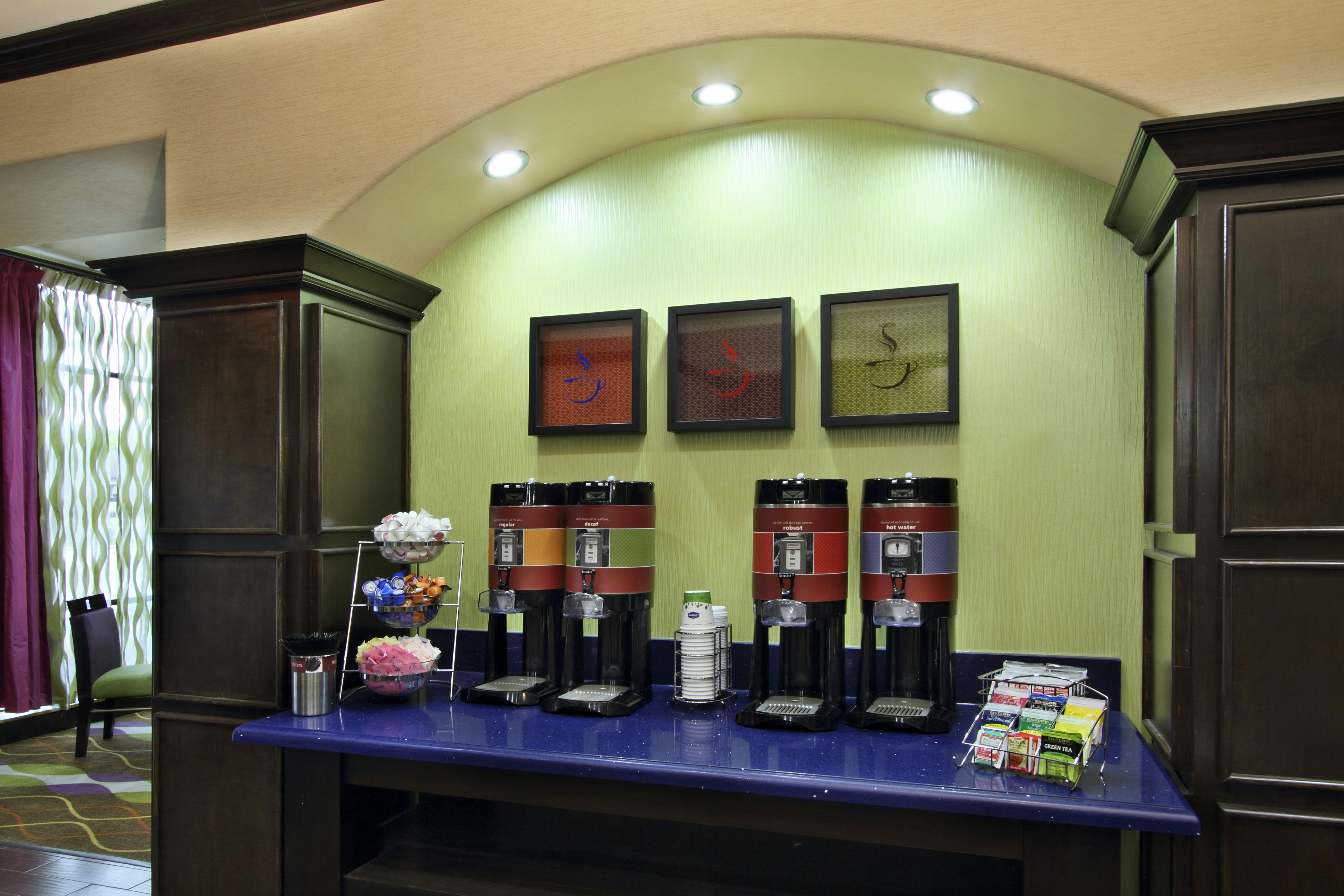 Hampton Inn Beeville 26/37