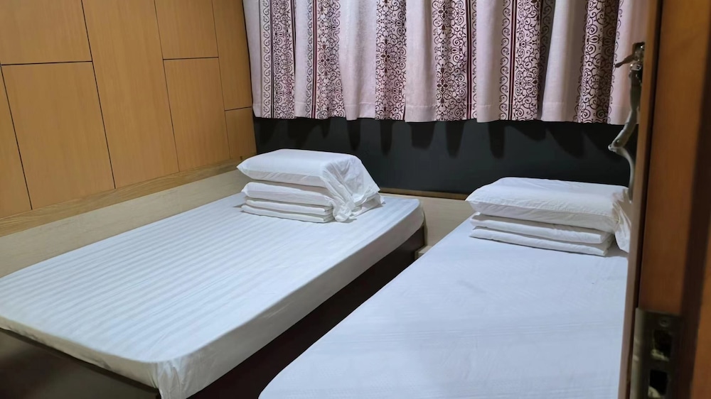 Kam Fu Guest House 21/31