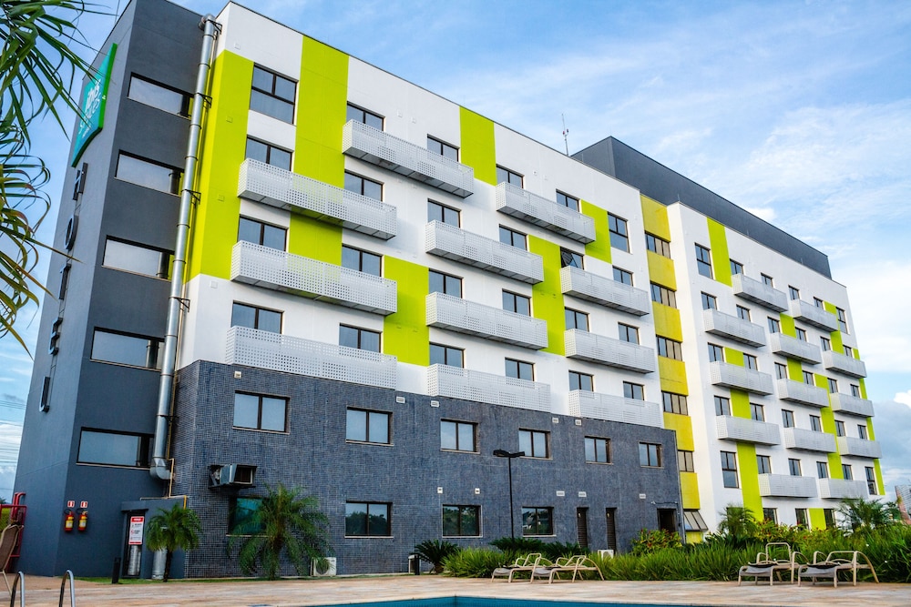 IBIS STYLES PARAUAPEBAS 6/75