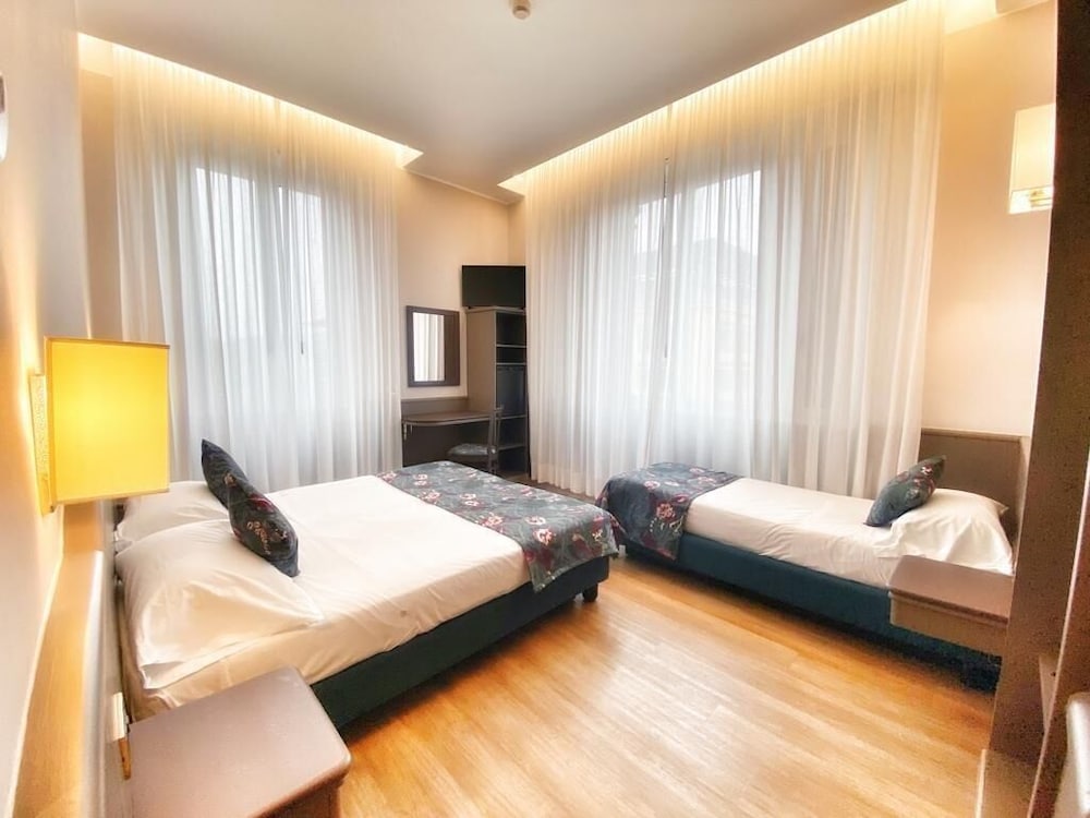 Mokinba Hotel Montebianco 27/71