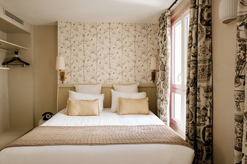 ROOM, TRIPLE