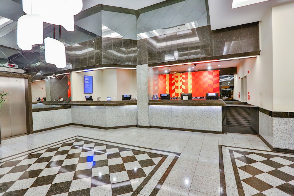 Manhattan Plaza 10/65