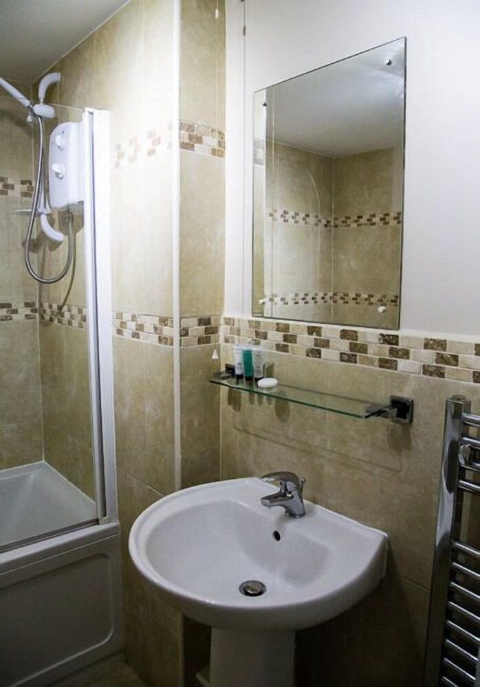 Harrogate Elite Living 44/49
