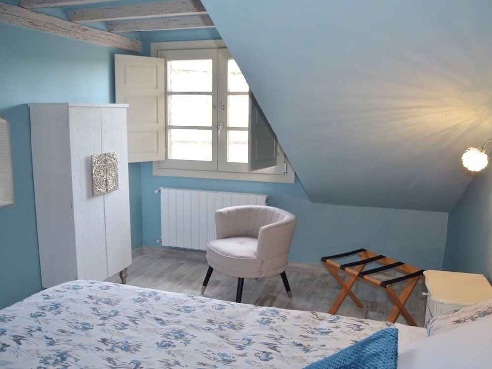 Suites con Jacuzzi Santillana 18/45