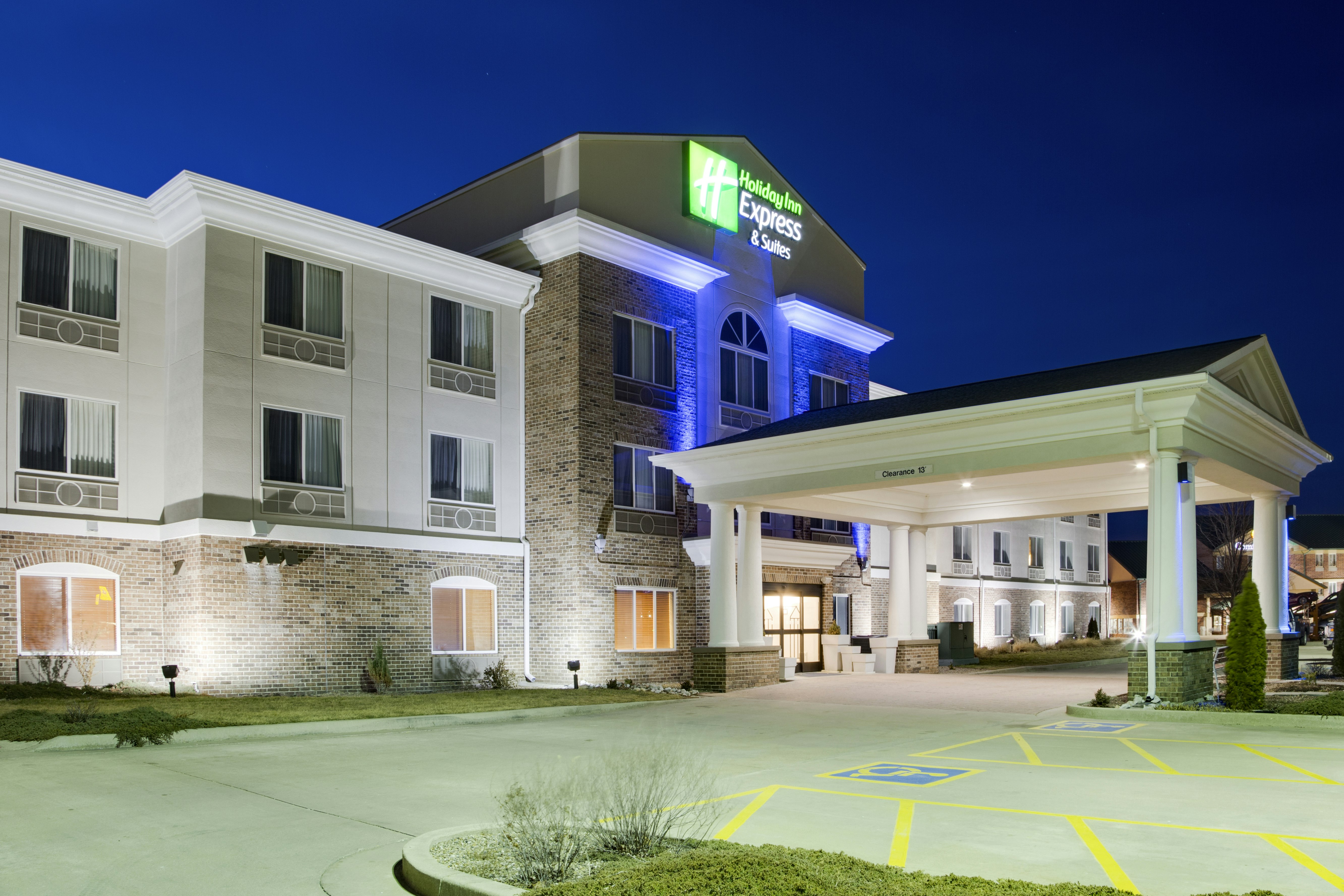 Holiday Inn Express Hotel Suites Jacksonville 4/52
