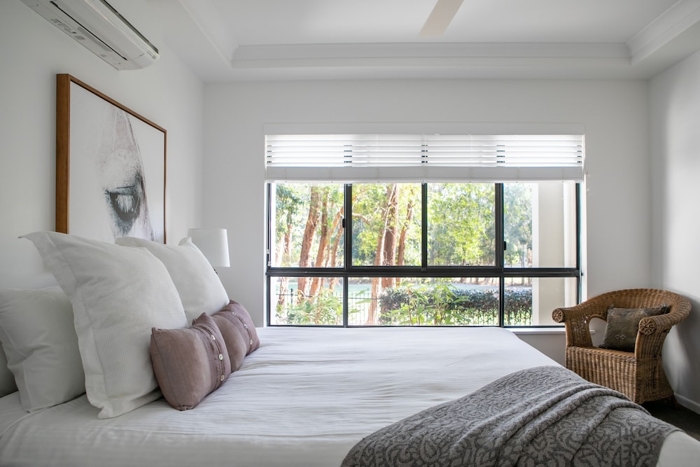 Noosa Springs Golf Resort Spa 11/65