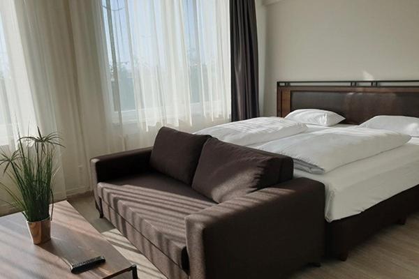 Motel Plus Schonefeld 7/25