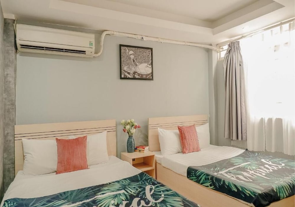 FAMILY, STUDIO, MULTIPLE BEDS