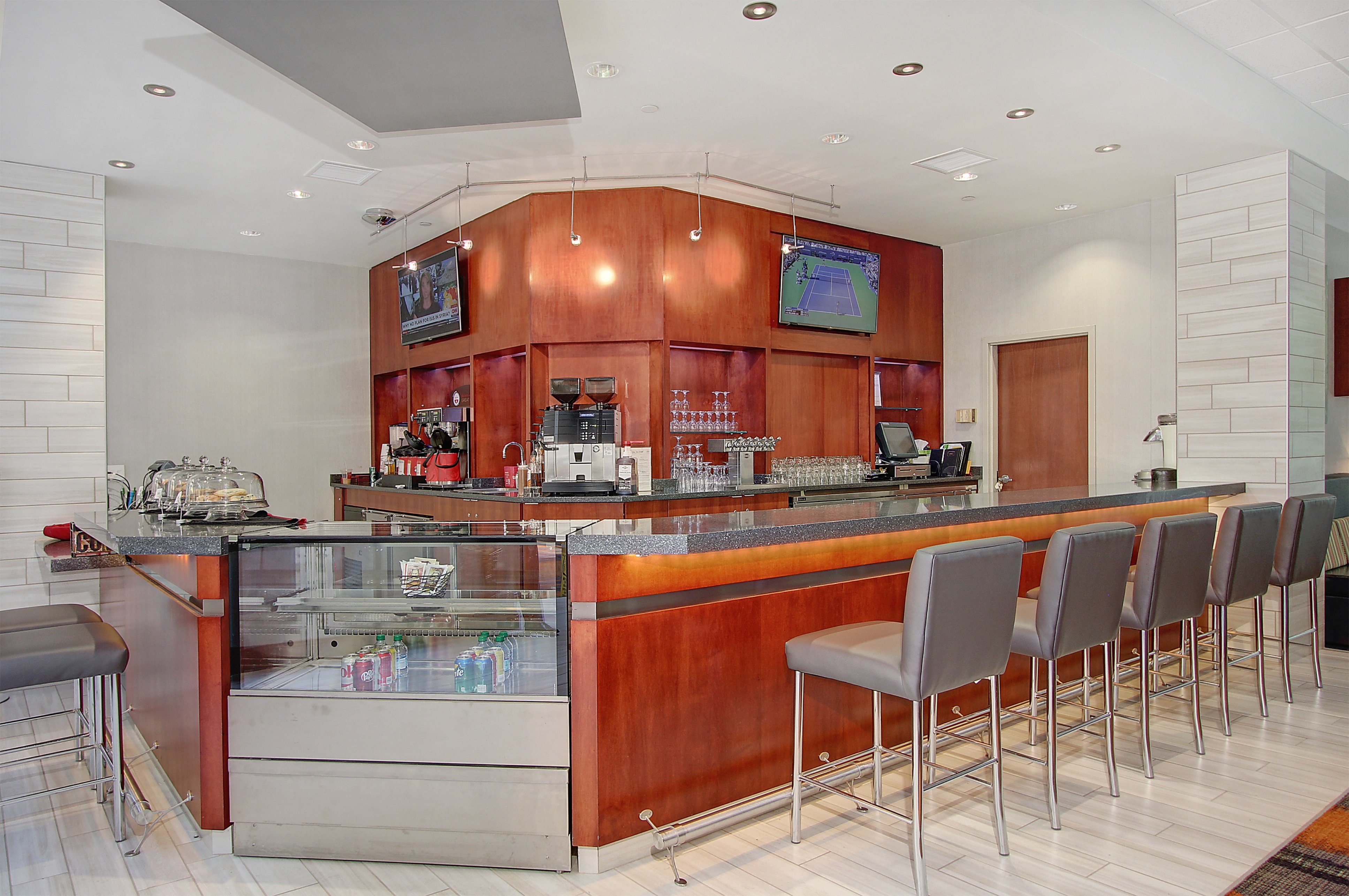 Holiday Inn University Plaza-Bowling Green 57/71