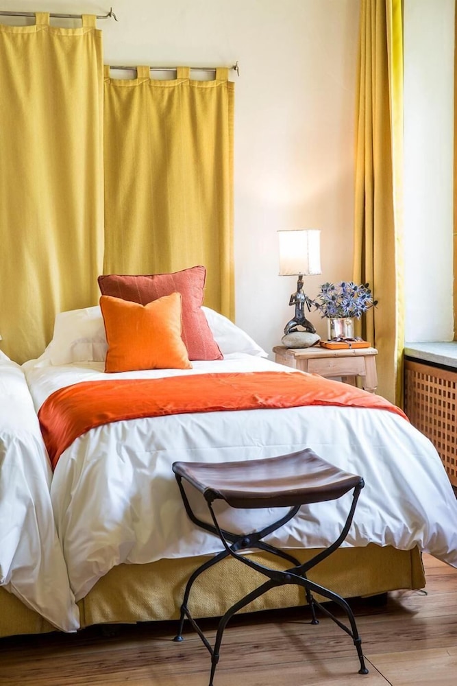 Saint Hubertus Resort 10/50