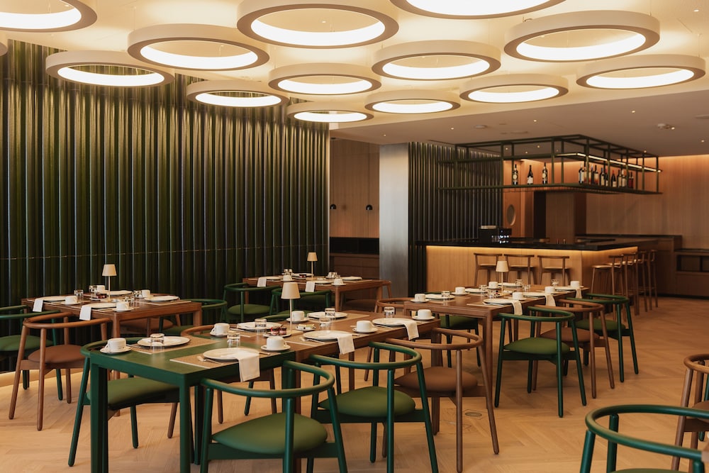 Lumen Hotel and The Lisbon Light Show 51/68