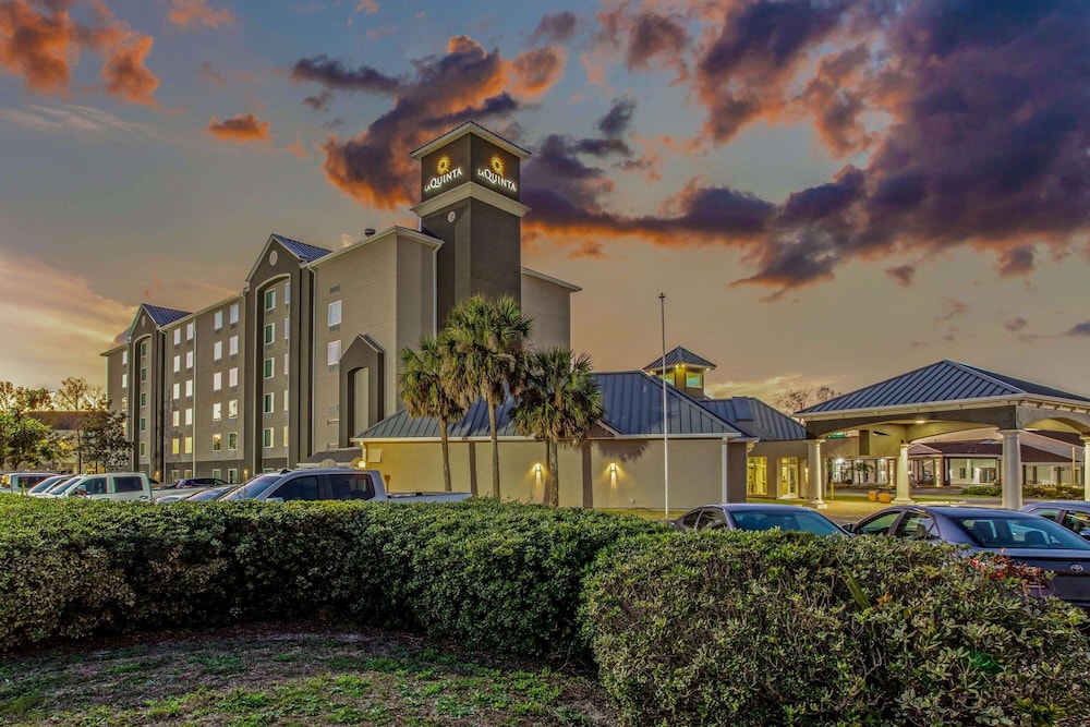 La Quinta Inn Suites Panama City 5/45