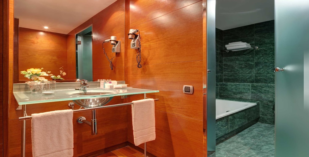 Acevi Villarroel Hotel 62/62