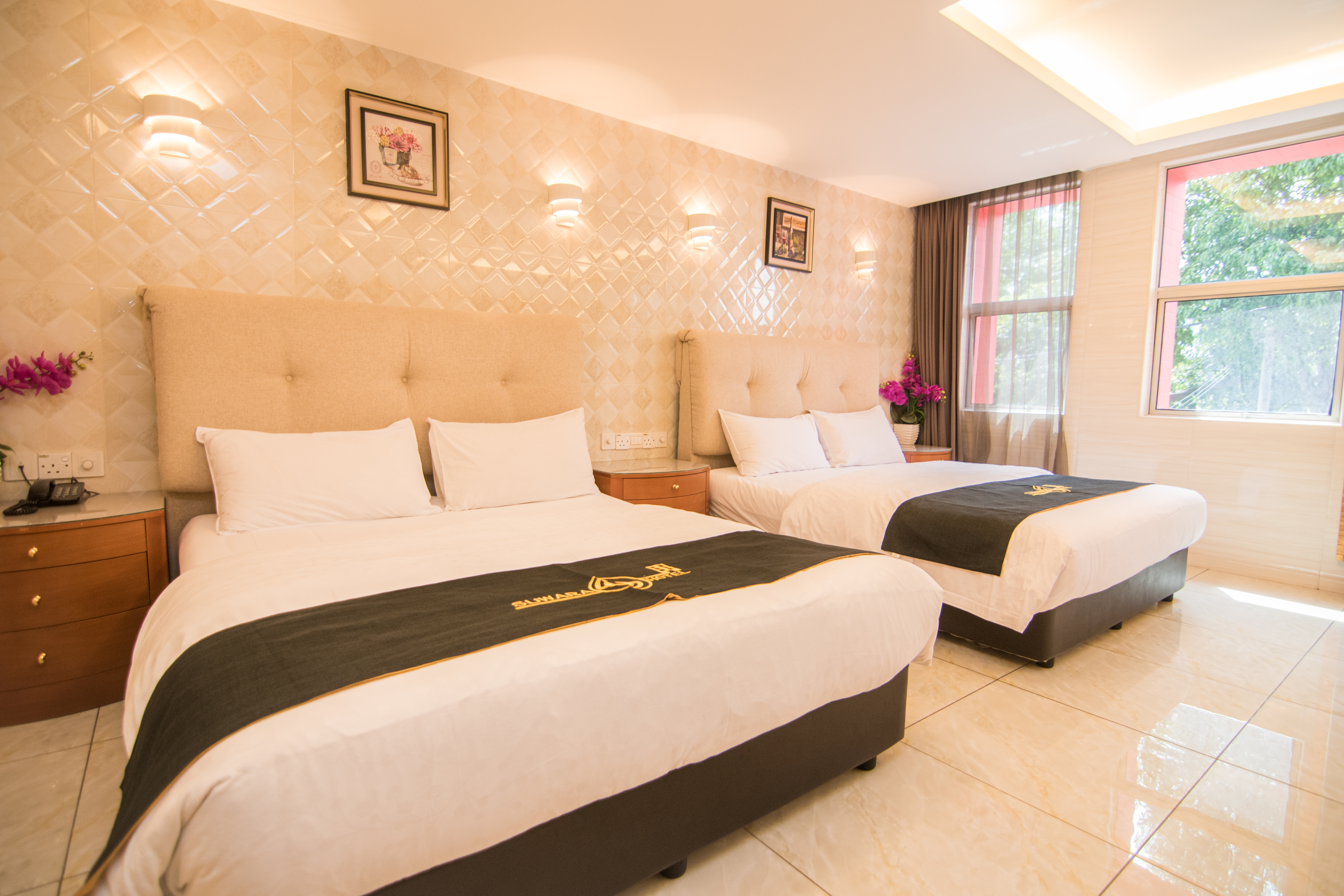 Suwara Hotel 15/36