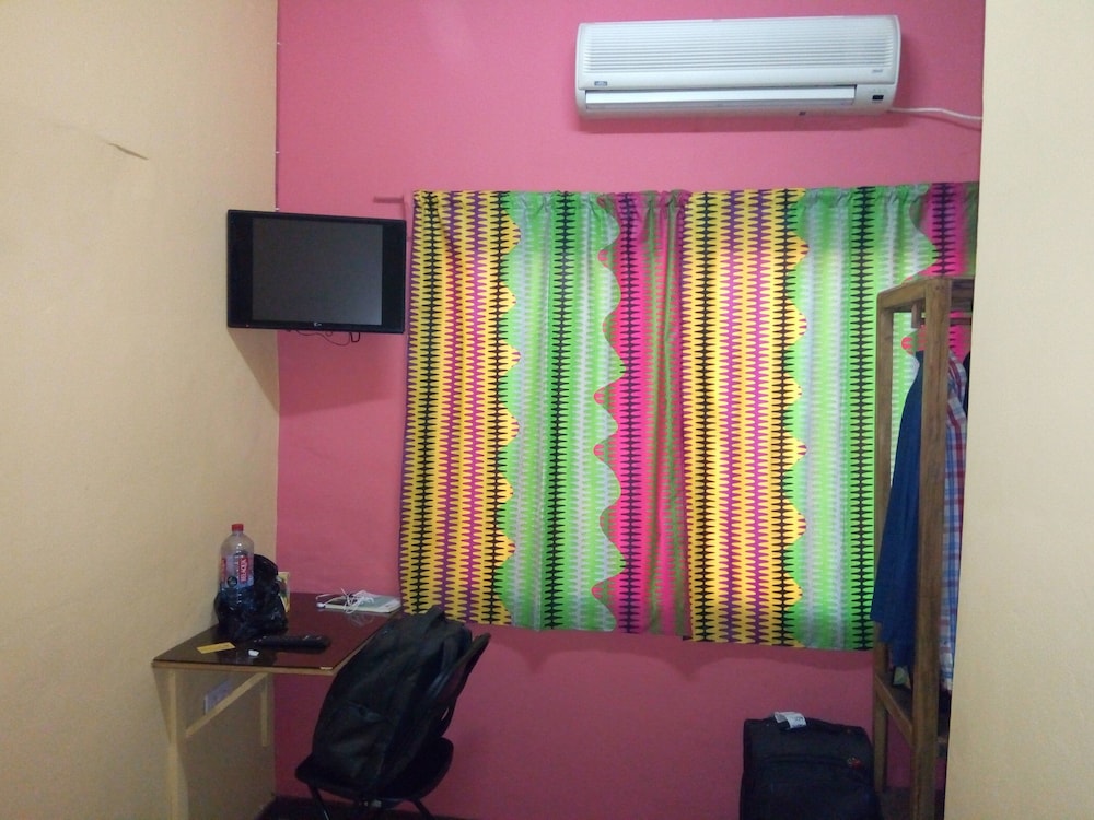 Feehi's Place Hostel 30/38