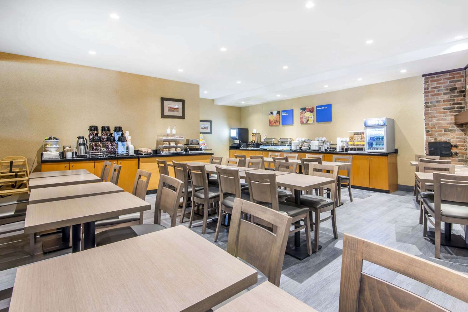 Comfort Inn & Suites Collingwood 8/14