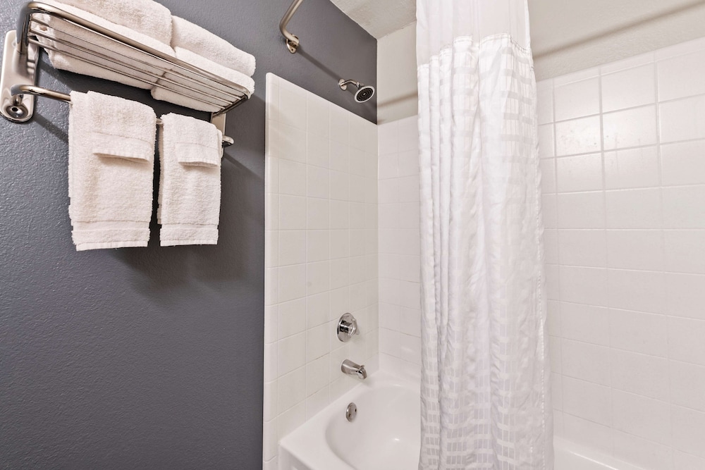 Extended Stay America - Dallas - Coit Road 35/66