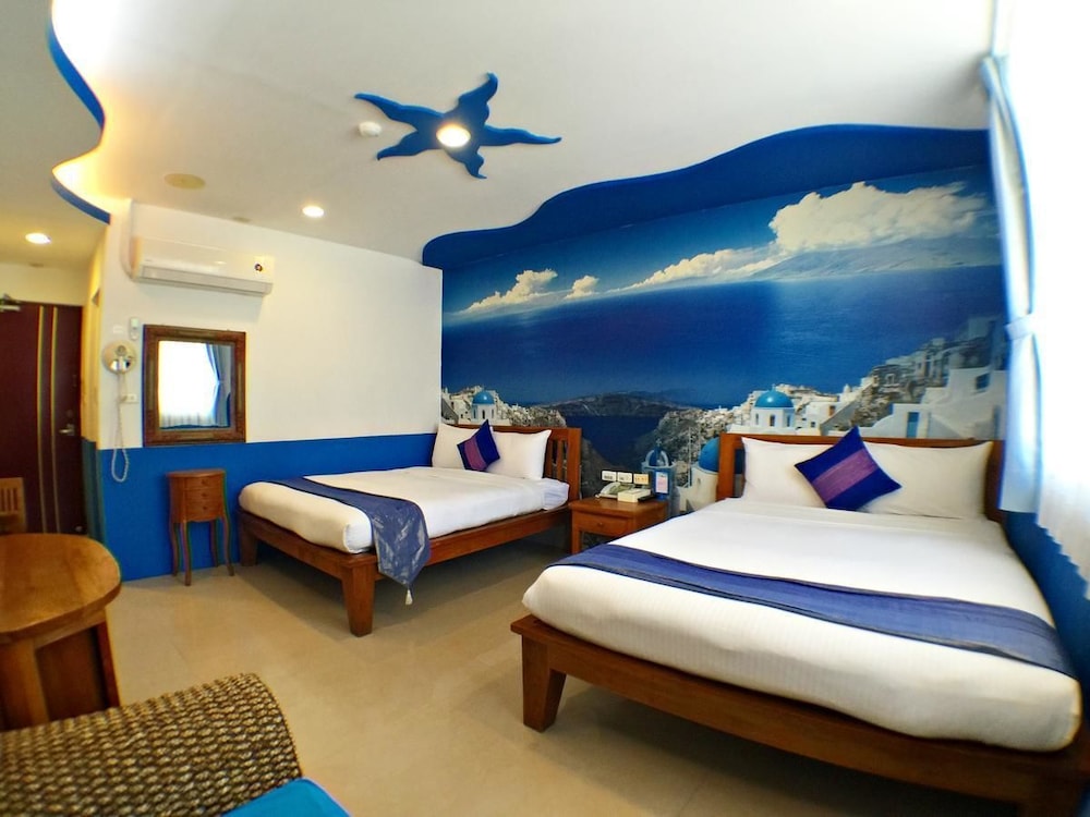 Sin Sin Hotel I 8/50