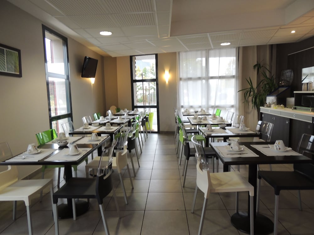 HOTEL NOVELLA CONFORT NANTES EST THE ORIGINALS CITY 38/51