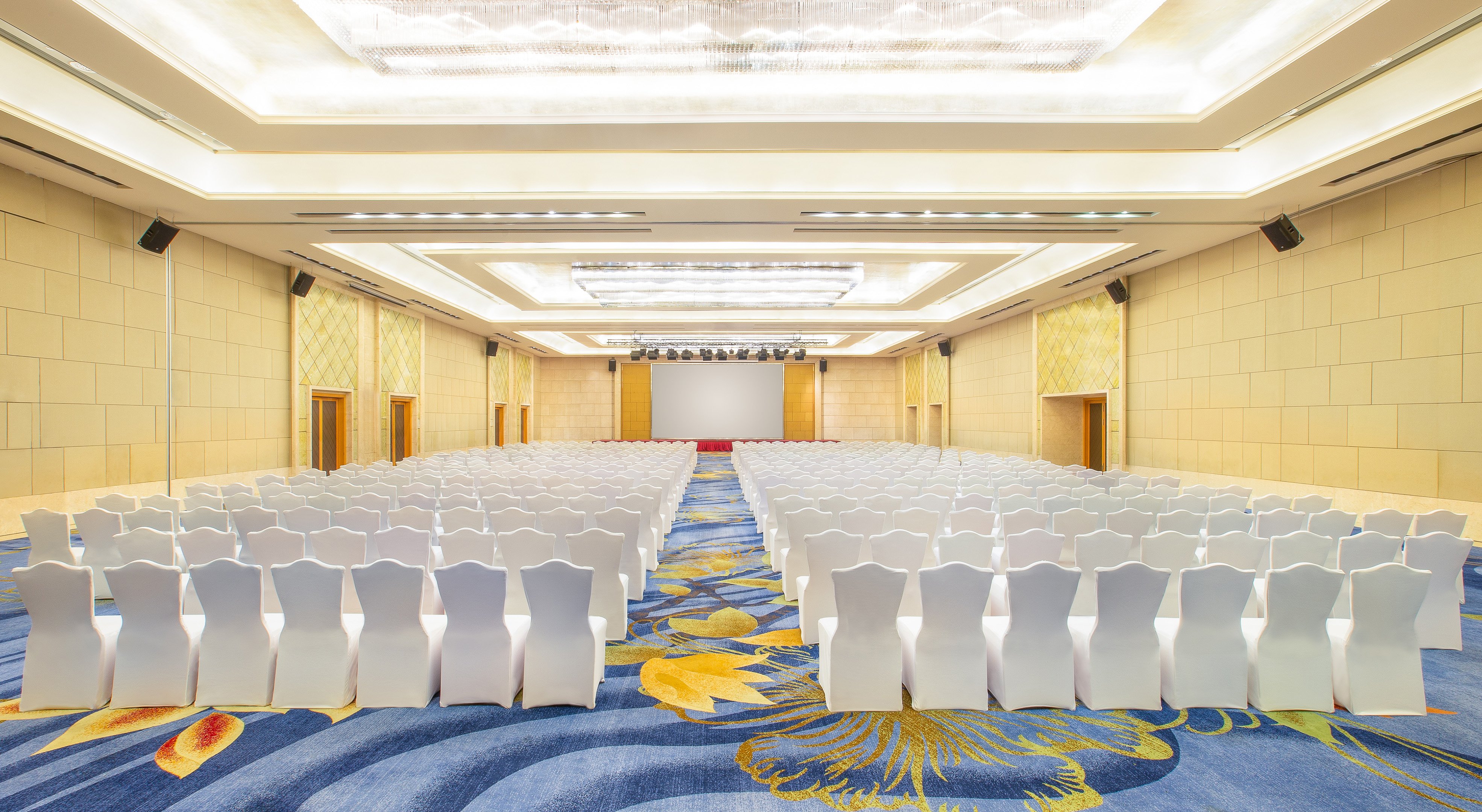 Crowne Plaza Shenzhen Longgang City Centre 34/50