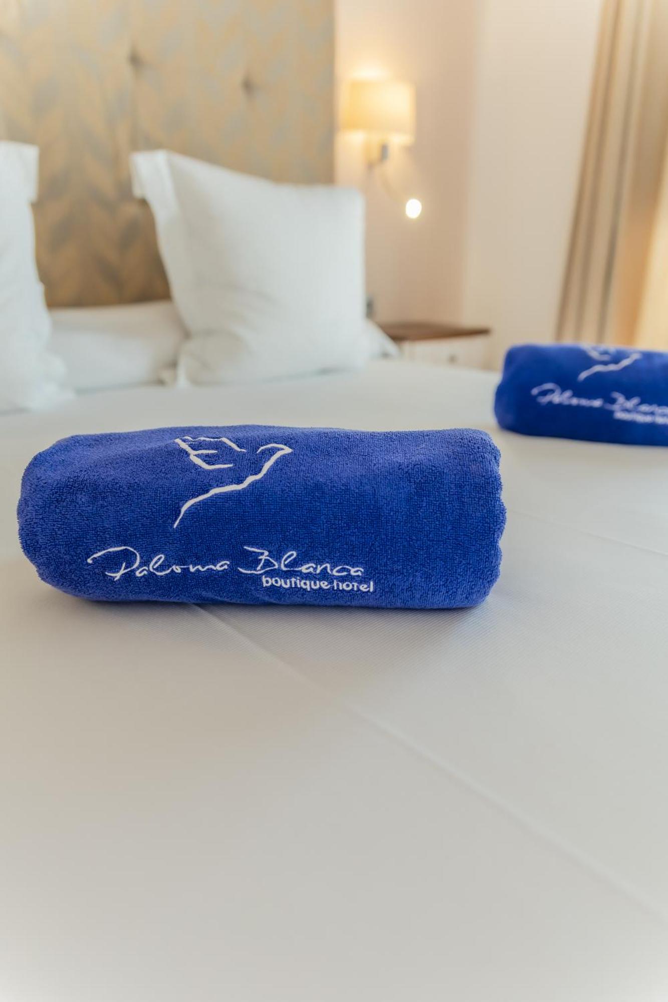 غرفة سوبيريور بسرير كوين، Paloma Blanca Boutique Hotel 7/8
