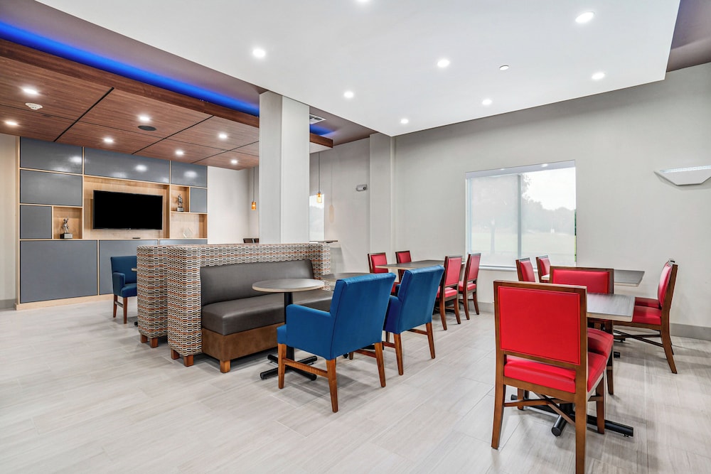 Holiday Inn Express Hotel And Suites Van Buren Ft Smith Area 58/70