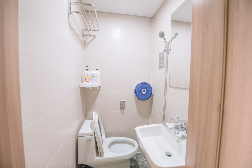 Midtown Hostel 45/50