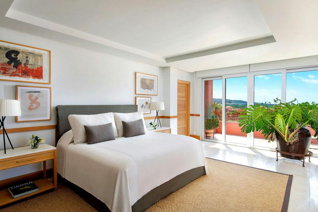 2 Bedrooms, Imperial, Penthouse Suite, Suite, Twin Beds, King Bed, with Pool