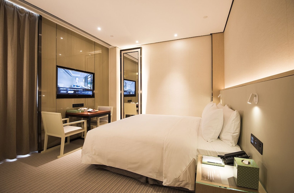 Foshan Virtuous World Hotel 14/26