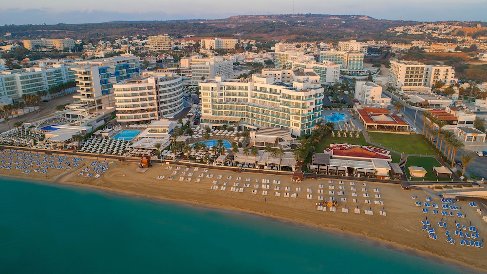 Vrissaki Beach Hotel 43/50