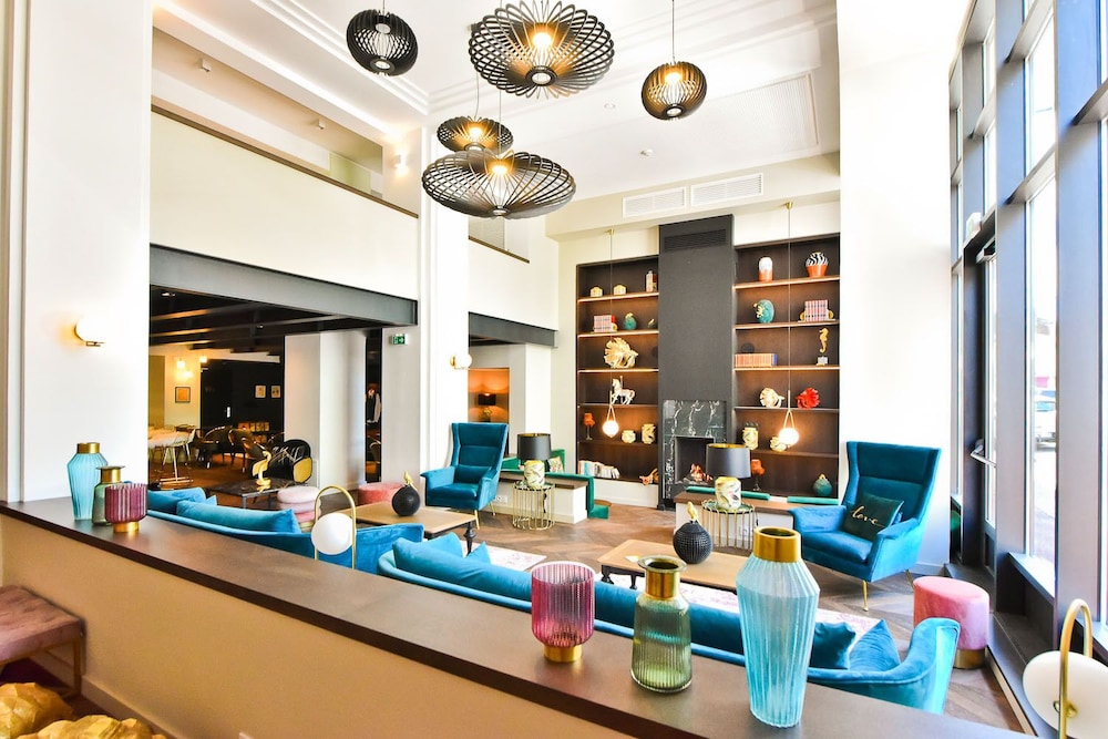 Hotel & Spa La Villa Port d Antibes 36/50