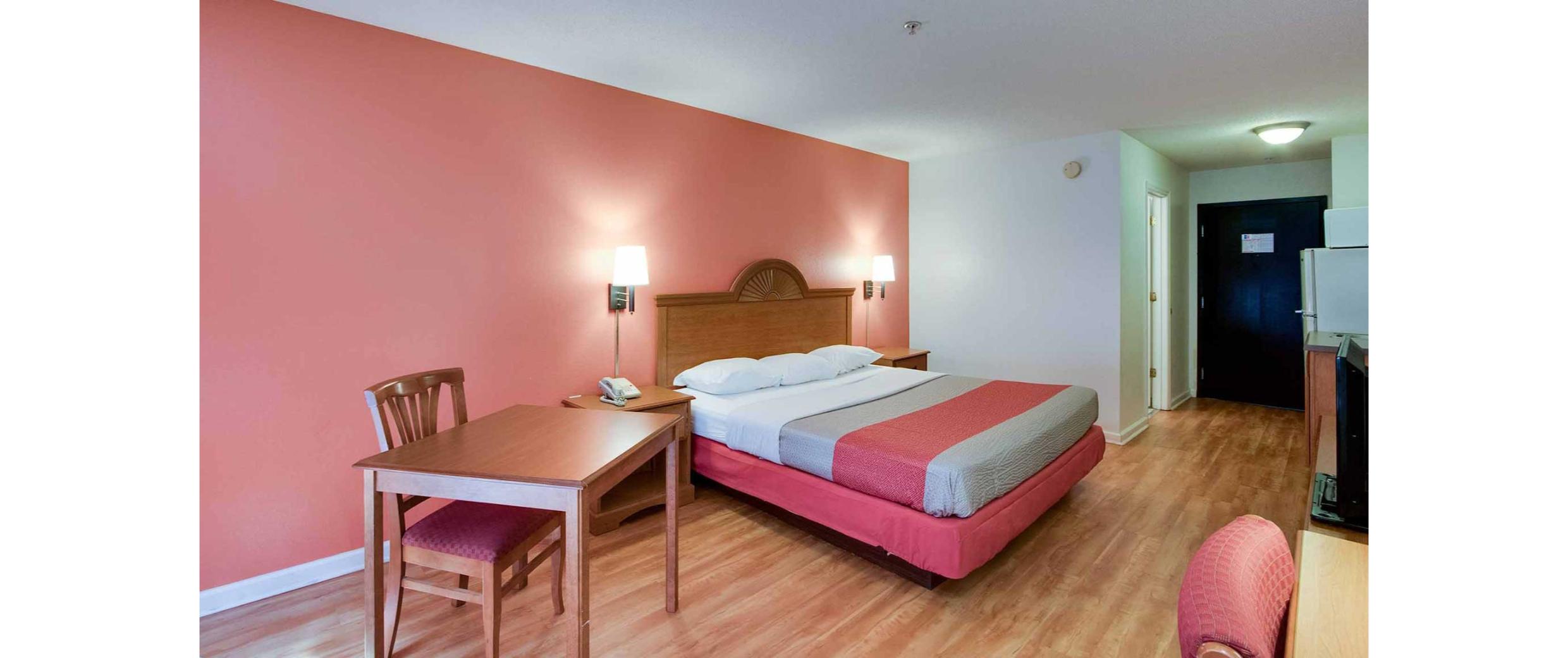 1 King Bed - Mobility Accessible Ri Shower Nsmk