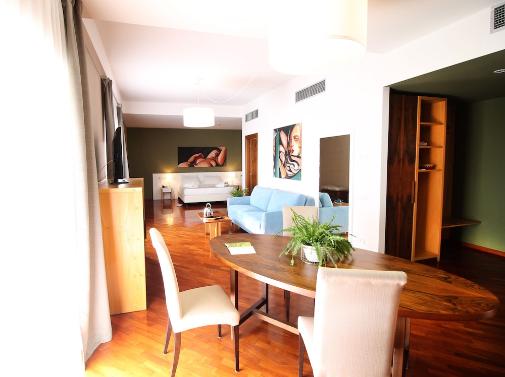 Regiohotel Manfredi 50/57
