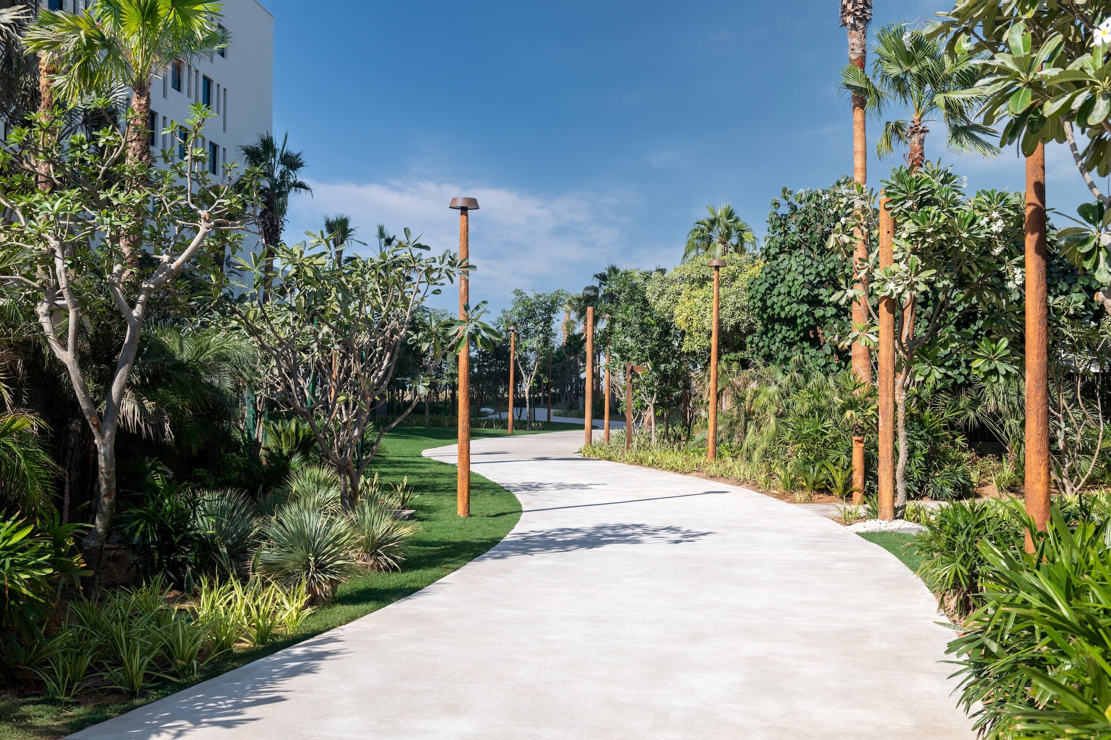 Yas Plaza Bay by IHG 108/114