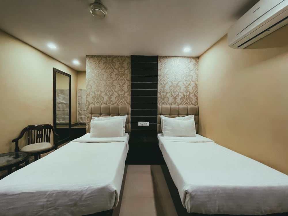 Hotel Sle Residency 14/36