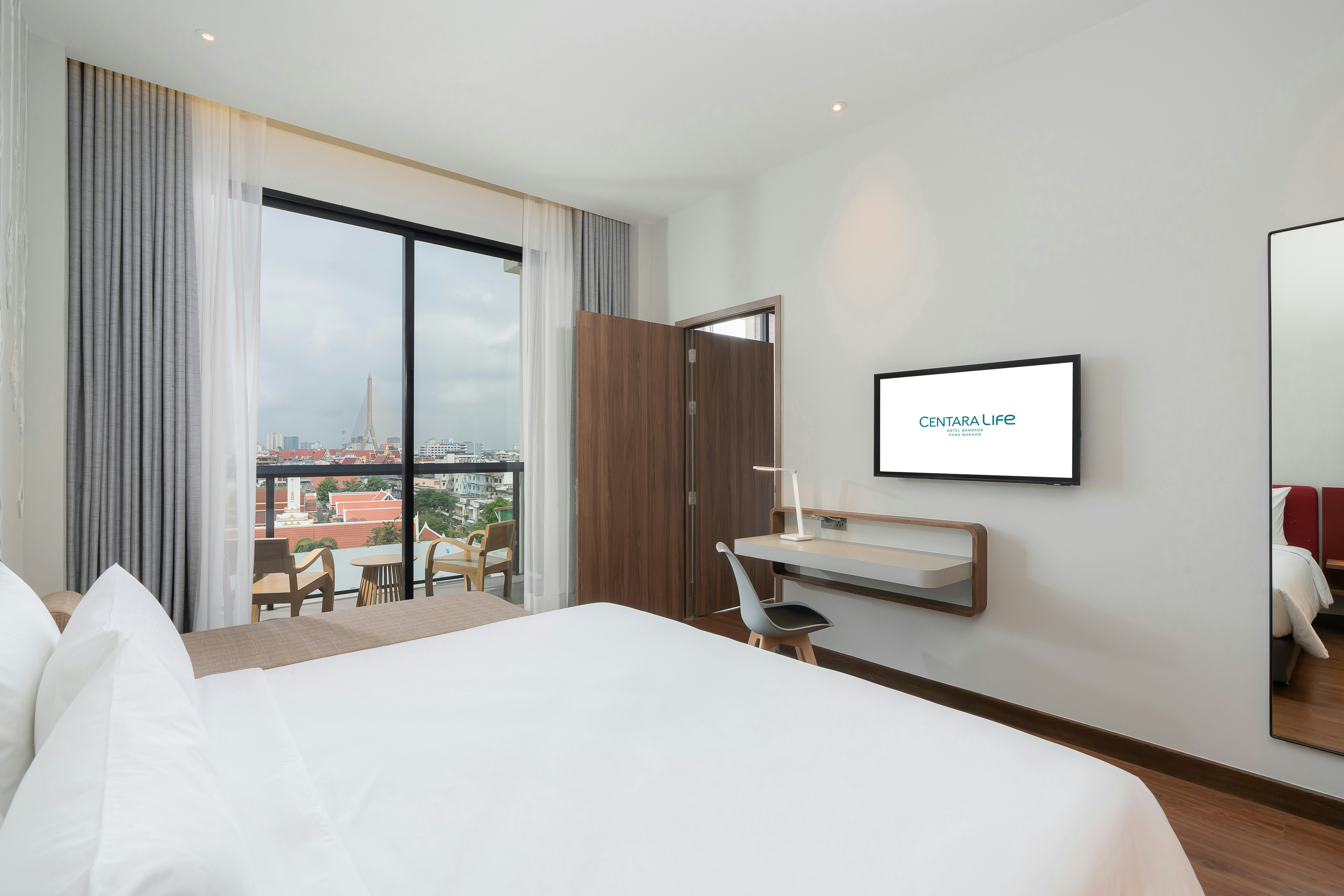 Centara Life Hotel Bangkok Phra Nakhon 17/67