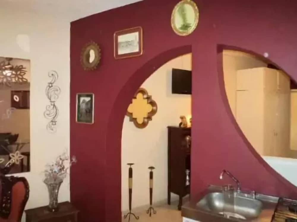 Satya Suites Hotel 5/50