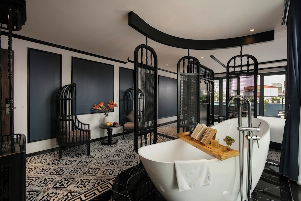 Hanoi Le Chateau Hotel & Spa 38/50