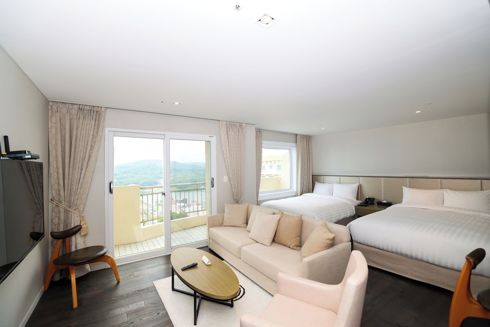 جناح بسرير كينج، La Vie Dor Hotel and Resort, Trademark Collection by Wyndham 5/9