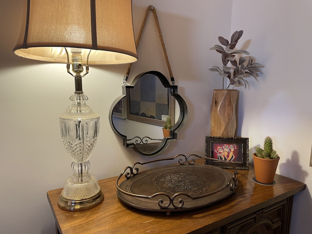 Painted Lady Bed & Brew 43/73