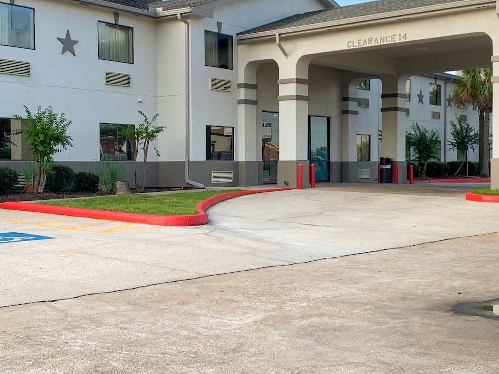 Motel6 Houston, TX – Hwy 249 and Fallbrook 35/44