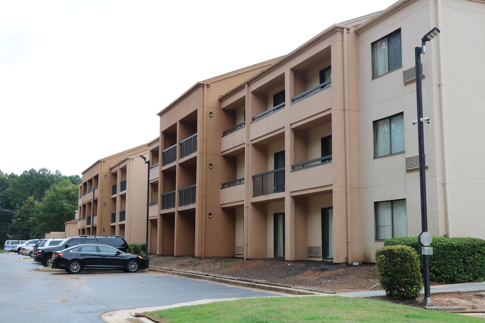 Baymont By Wyndham Columbia Northwest 8/42