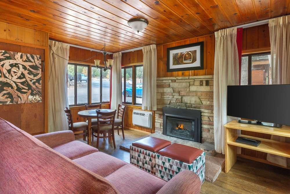 Kohls Ranch Lodge 36/57