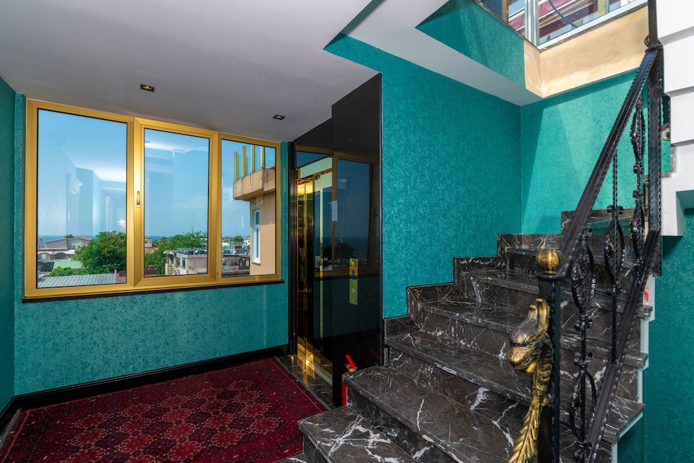 Eastanbul Suite 31/57