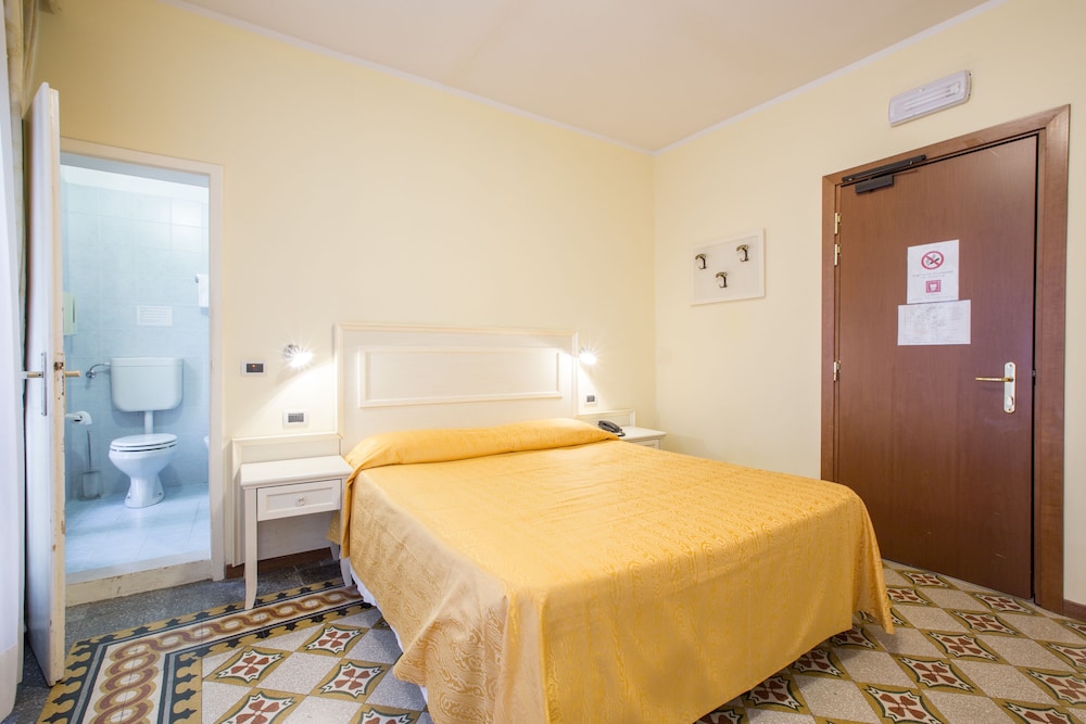 U-Visionary Venezia Hotel 17/50