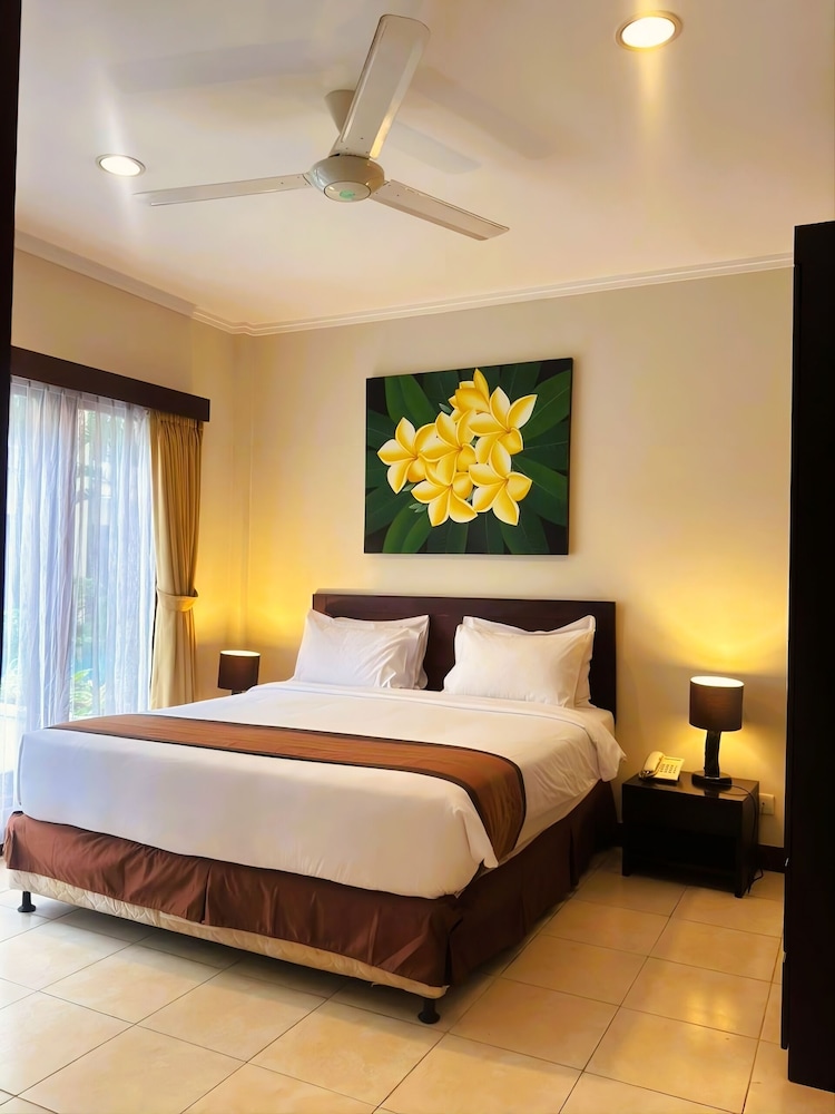 2 BEDROOMS, DELUXE, APARTMENT
