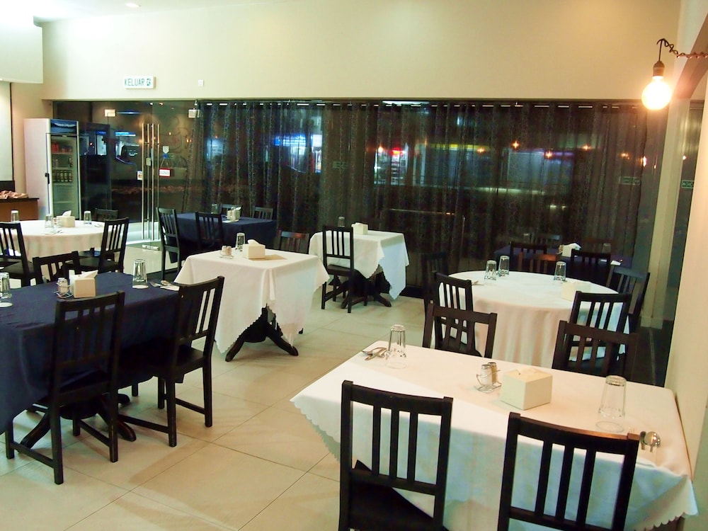 restaurant-cafeteria