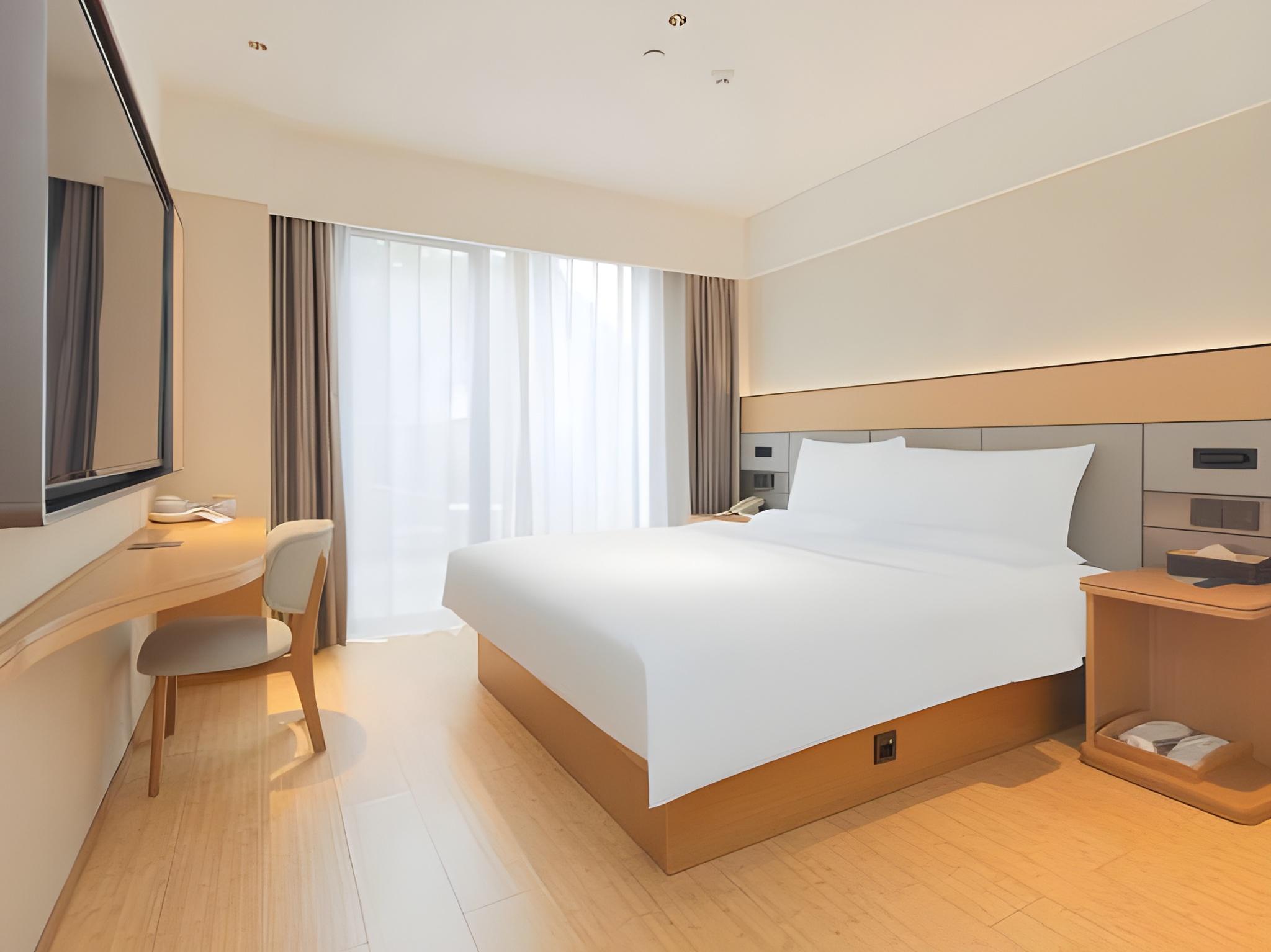 Room, Queen Bed, with View